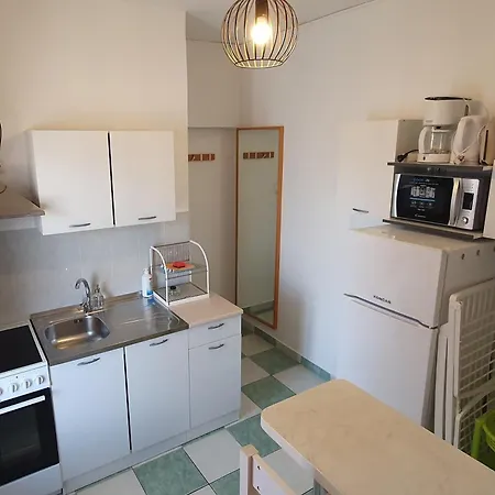 Apartments For Families With Children Lopar, Rab - 22227 Room photo