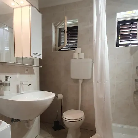 Apartments For Families With Children Lopar, Rab - 22227 Room photo