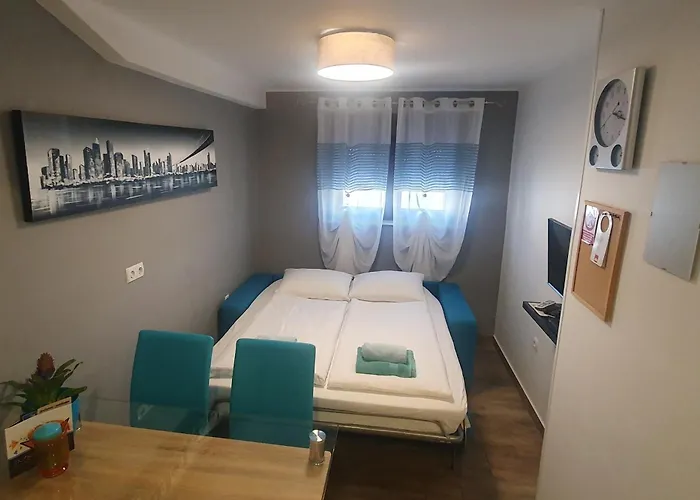 Apartments For Families With Children Lopar, Rab - 22227