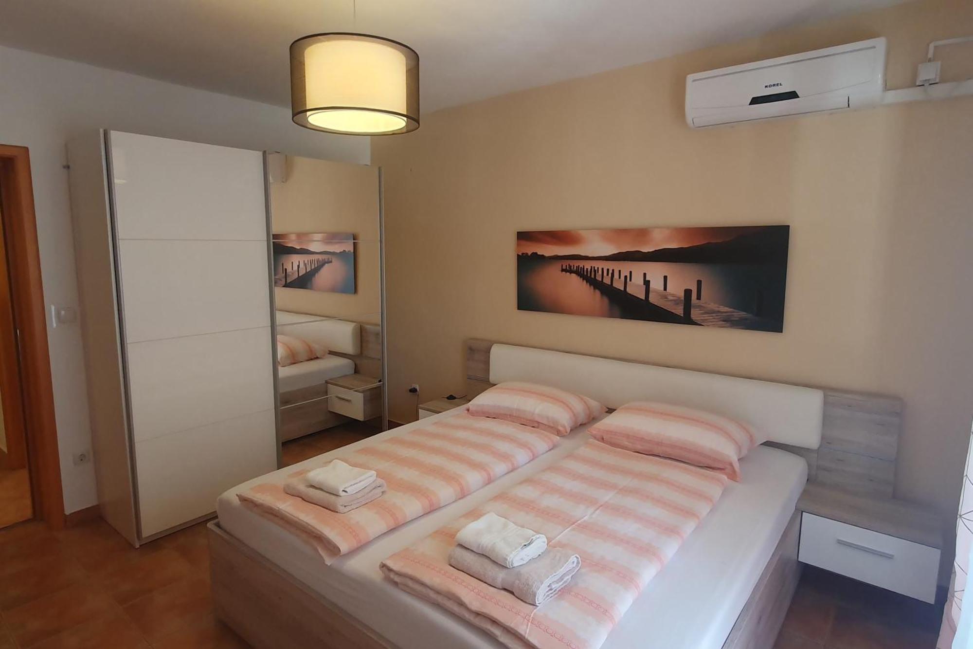 Apartment For Families With Children Lopar, Rab - 22227 *